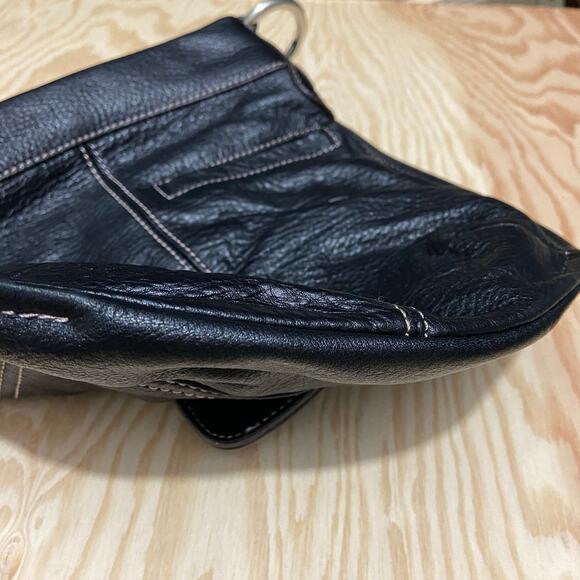 B Makowsky Black Leather Crossbody Silver Tone Hardware - Picture 10 of 10